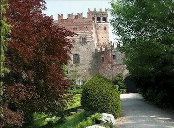 Tenuta Marchesi Scarampi Bed & Breakfast *